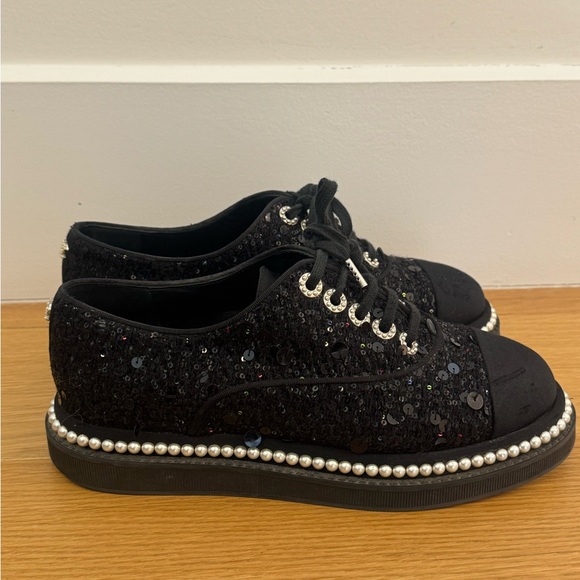 Chanel Black Sequin Oxford Sneakers with Pearl Detailing - Picture 3 of 6